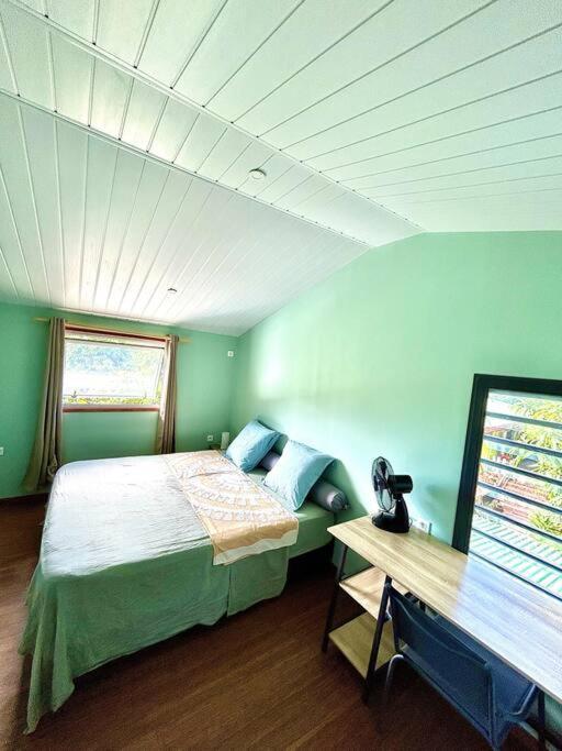 Mooz Lodge, The Local Discovery Afareaitu Экстерьер фото